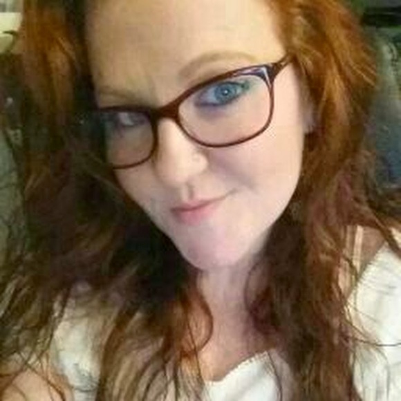 Meet your Posher, Amanda - Picture 1 of 1